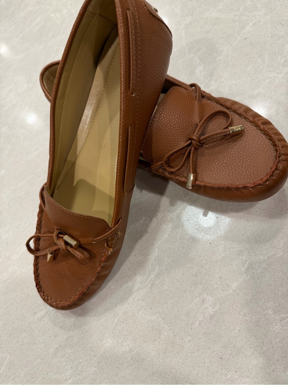 Women’s Michael Kors Brown Leather Moccasin Loafers – Classic Bow Detail